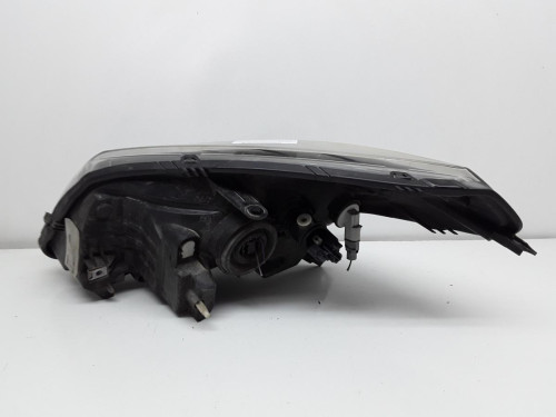 FARO DERECHO Dacia SANDERO 
