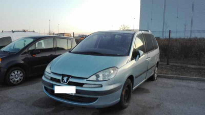 PEUGEOT 807