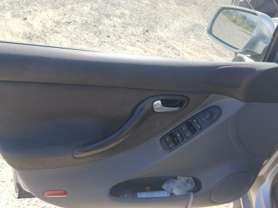 SEAT TOLEDO (1M2)