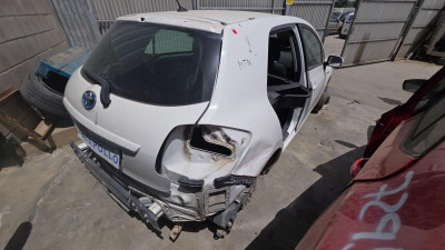 TOYOTA AURIS (E18)