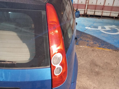 PILOTO TRASERO DERECHO Ford FIESTA (CBK) 