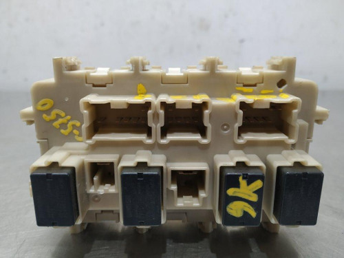 CAJA RELES / FUSIBLES NISSAN QASHQAI (J11E) 