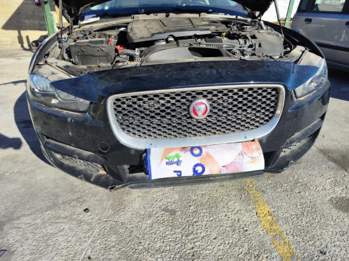 REJILLA DELANTERA Jaguar XE 