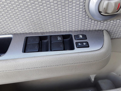 MANDO ELEVALUNAS DELANTERO IZQUIERDO Nissan TIIDA (C11X/SC11X) 