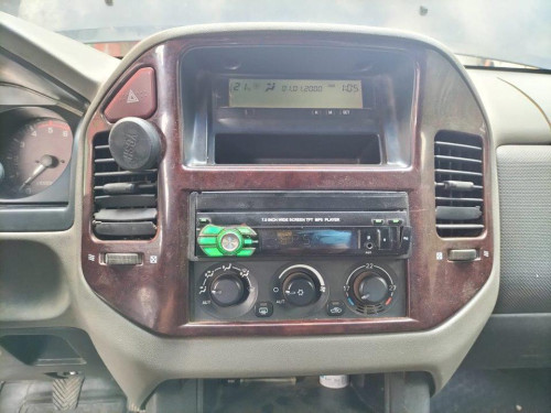 MITSUBISHI MONTERO (V60/V70) 