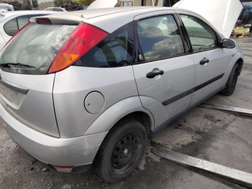  FORD FOCUS BERLINA (CAK) 