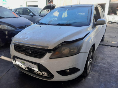 FORD FOCUS BERLINA (CB4)