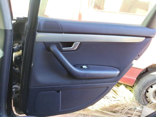 GUARNECIDO PUERTA TRASERA DERECHA Audi A4 BERLINA (8E) 