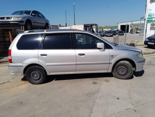  MITSUBISHI SPACE WAGON (N80/N90) 