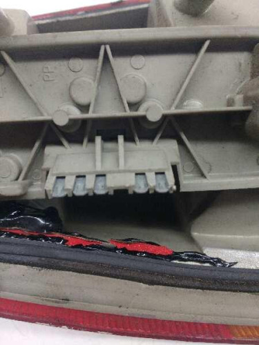  PILOTO TRASERO DERECHO OPEL KADETT E 