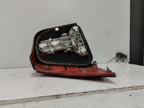 PILOTO TRASERO DERECHO Volkswagen GOLF IV BERLINA (1J1)(10.1997) 