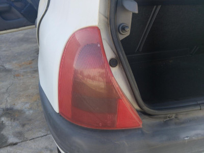 PILOTO TRASERO IZQUIERDO Renault Clio II Fase I (B/CB0)(1998->)