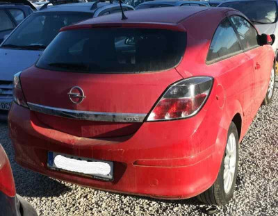 OPEL ASTRA H BERLINA