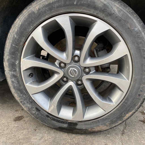 NISSAN JUKE (F15E) б/у