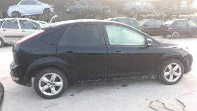 FORD FOCUS BERLINA (CB4)