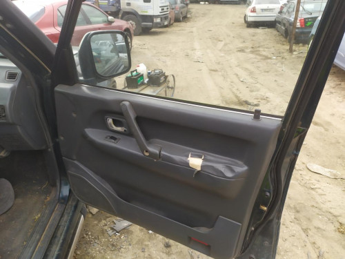  MITSUBISHI MONTERO (V20/V40) 