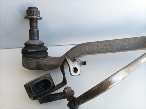  BRAZO SUSPENSION SUPERIOR DELANTERO DERECHO 