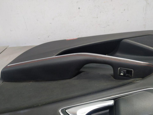  GUARNECIDO PUERTA DELANTERA DERECHA Mercedes-Benz CLASE GLA (BM 156) 