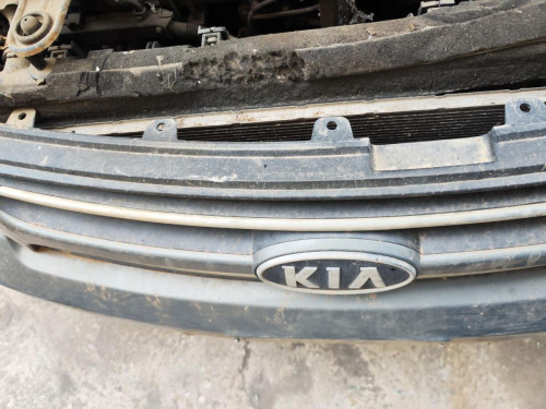 REFUERZO PARAGOLPES DELANTERO Kia CARNIVAL 