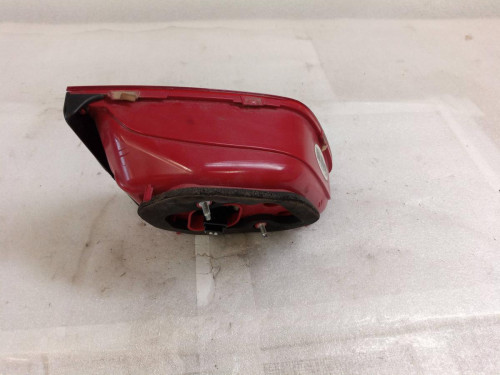  PILOTO TRASERO DERECHO INTERIOR Volkswagen PASSAT BERLINA (362) 