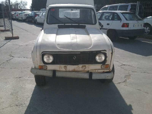  RENAULT 