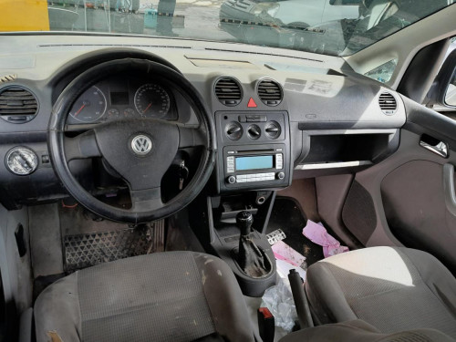 VOLKSWAGEN CADDY (2K)(02.2004) — автомобиль-донор на запчасти 