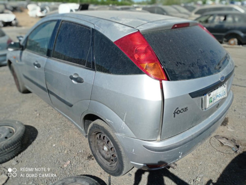  FORD FOCUS BERLINA (CAK) 