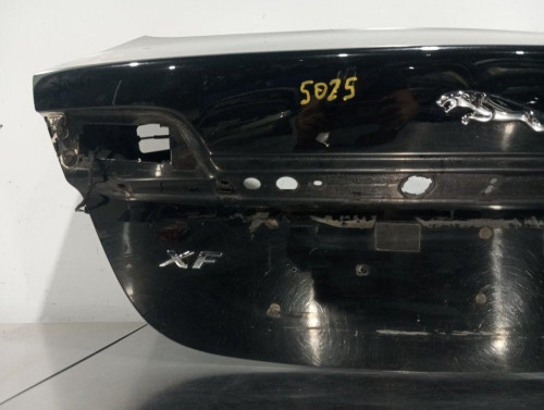  TAPA MALETERO JAGUAR XF 