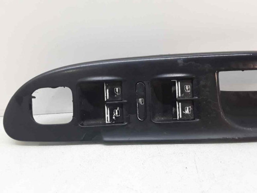 MANDO ELEVALUNAS DELANTERO IZQUIERDO VOLKSWAGEN PASSAT BERLINA (3C2) 