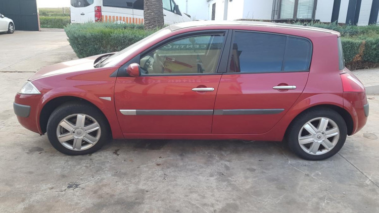 Renault Megane II Grandtour (2003->) SIN IDENTIFICAR