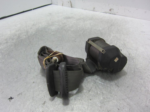  CINTURON SEGURIDAD TRASERO DERECHO 