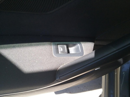 MANDO ELEVALUNAS TRASERO IZQUIERDO VOLKSWAGEN GOLF VII (5G1/BE1) 