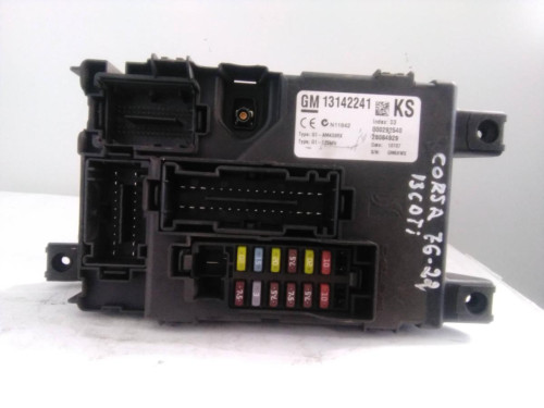  CAJA RELES / FUSIBLES OPEL CORSA D 