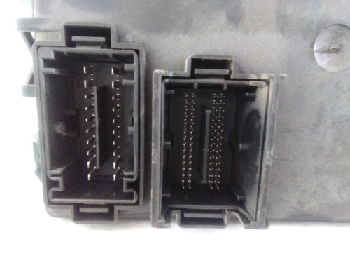  CAJA RELES / FUSIBLES OPEL CORSA D 
