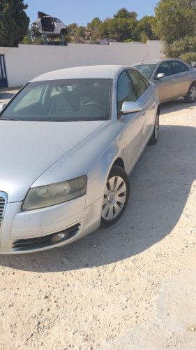 AUDI A6 BERLINA (4F2) — vehículo donante para recambios 