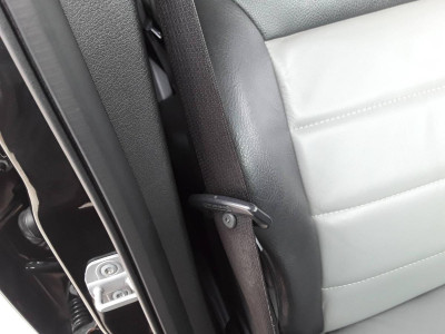 CINTURON SEGURIDAD DELANTERO DERECHO