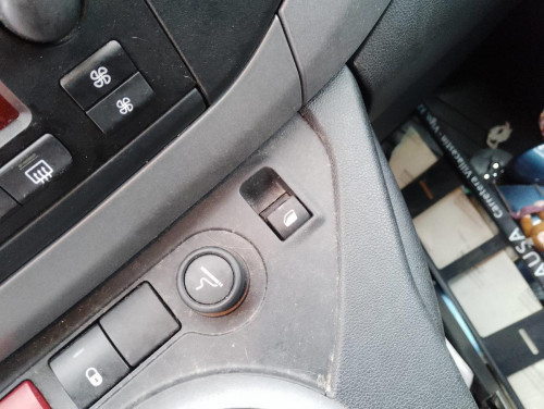 MANDO ELEVALUNAS DELANTERO DERECHO Citroen BERLINGO COMBI 
