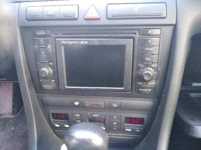 AUDI A6 BERLINA (4B2)