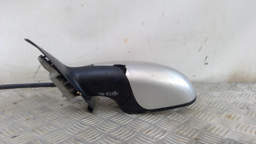 RETROVISOR IZQUIERDO 