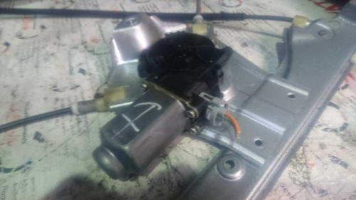 ELEVALUNAS DELANTERO IZQUIERDO Renault CLIO III 