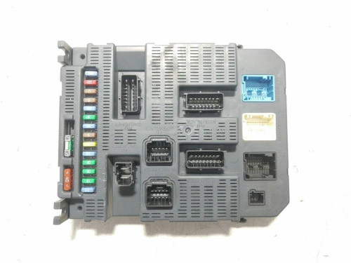  CAJA RELES / FUSIBLES PEUGEOT 308 
