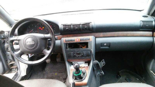  AUDI A4 BERLINA (B5) 