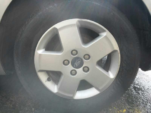  FORD FOCUS BERLINA (CAP) 