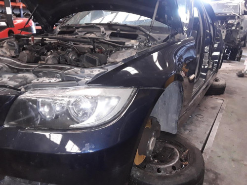  BMW SERIE 3 BERLINA (E90) 