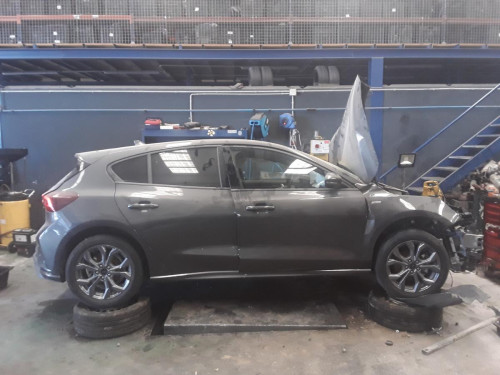 FORD FOCUS BERLINA (CGE) — автомобиль-донор на запчасти 
