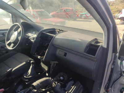 VOLKSWAGEN TOURAN (1T1)
