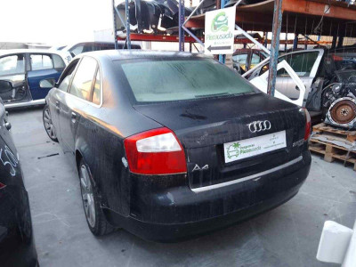 AUDI A4 AVANT (8E)