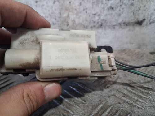 CERRADURA MALETERO / PORTON 