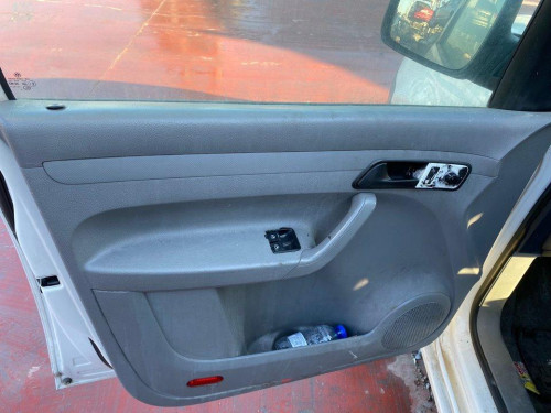 VOLKSWAGEN CADDY (2K)(02.2004) — Donor Vehicle for Used Parts 