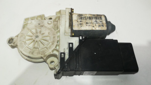  MOTOR ELEVALUNAS DELANTERO DERECHO 